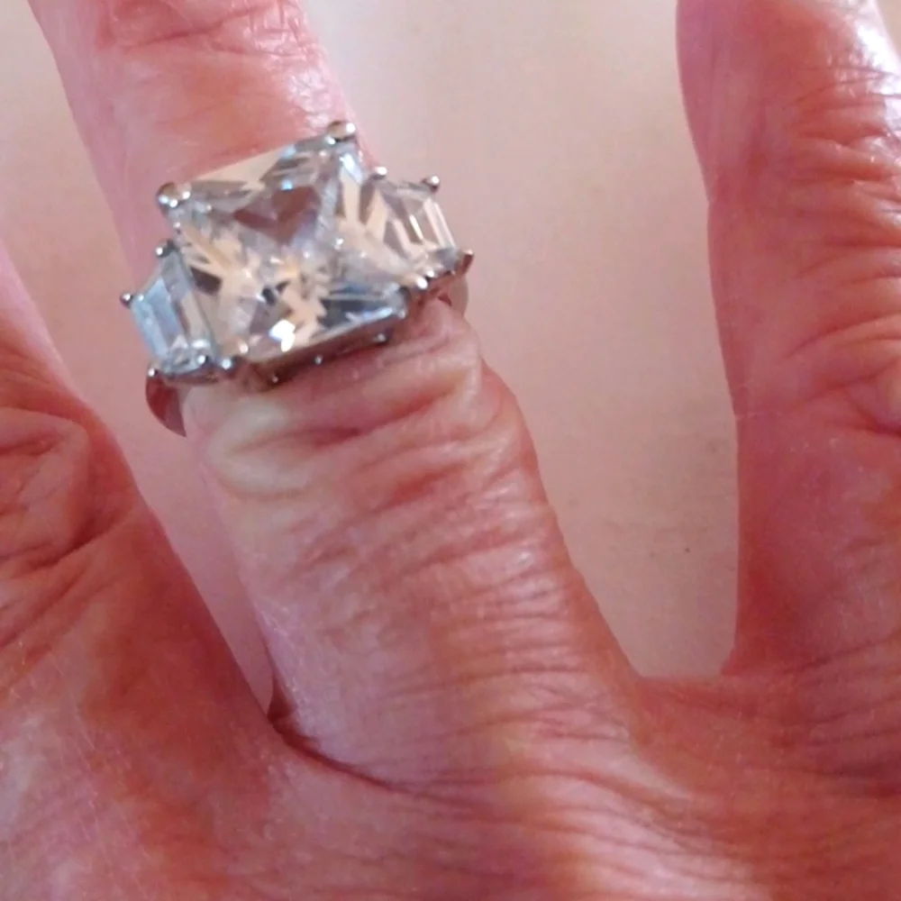 Womans  Sterling Silver 925  Square Highly Polished‎ C.Z.  Sz 5 New - Picture 4 of 10